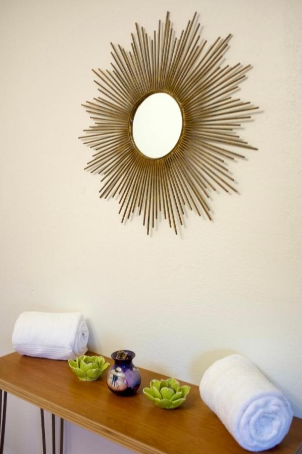 Twin Palms Desert Getaway - Jacuzzi, Fire Pit, Meditation Room & More 조슈아 트리 외부 사진