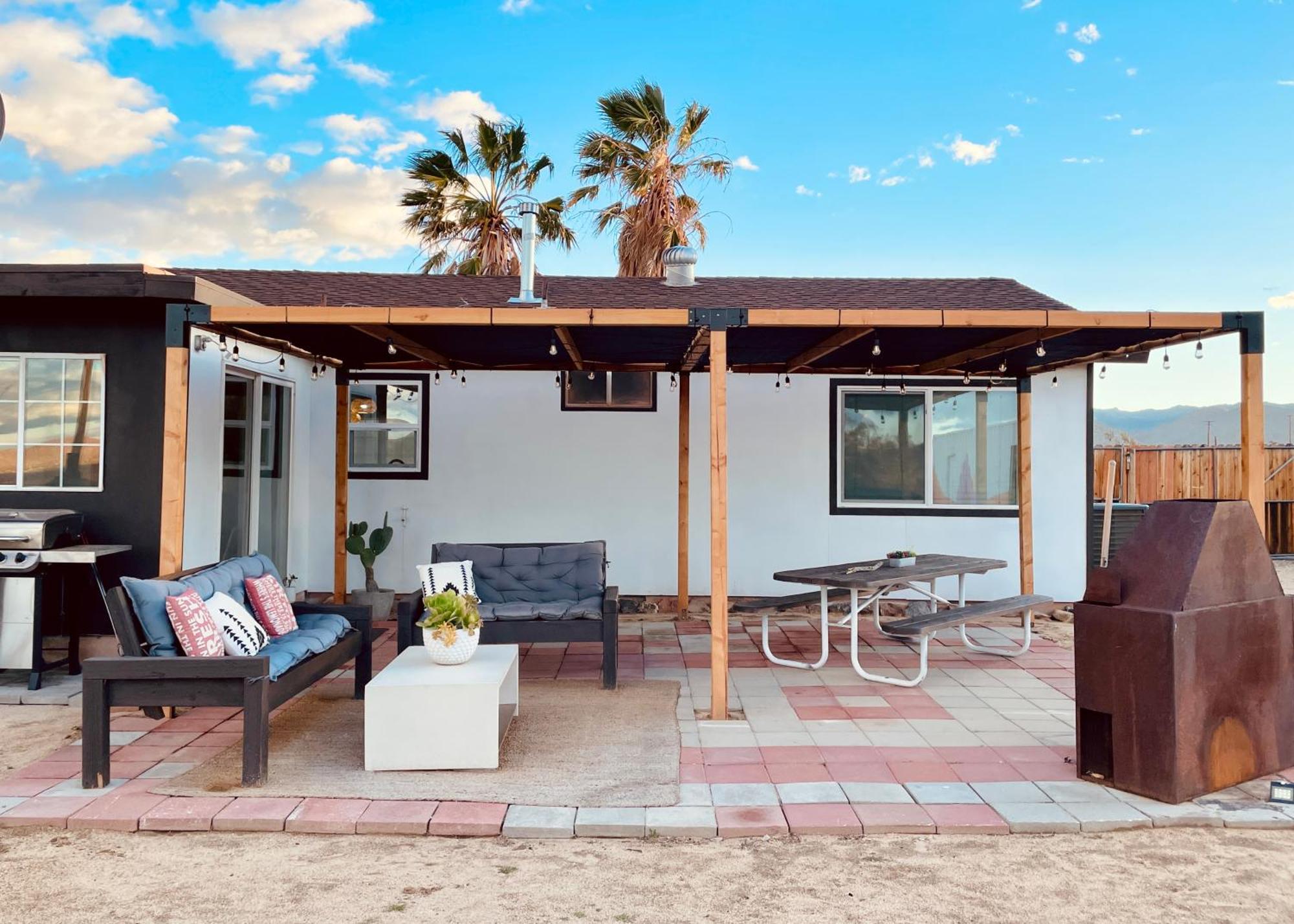 Twin Palms Desert Getaway - Jacuzzi, Fire Pit, Meditation Room & More 조슈아 트리 외부 사진